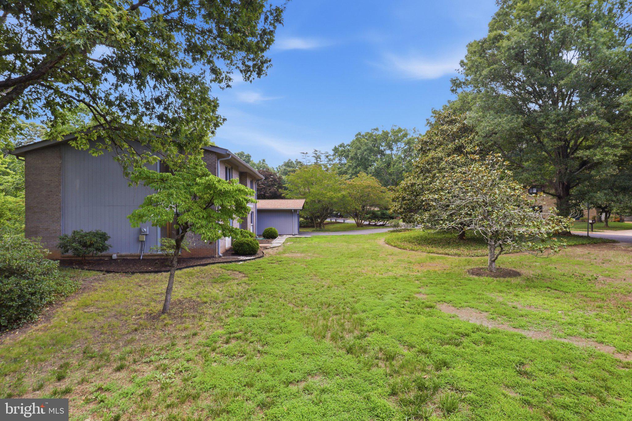 8804 MANSION FARM PLACE