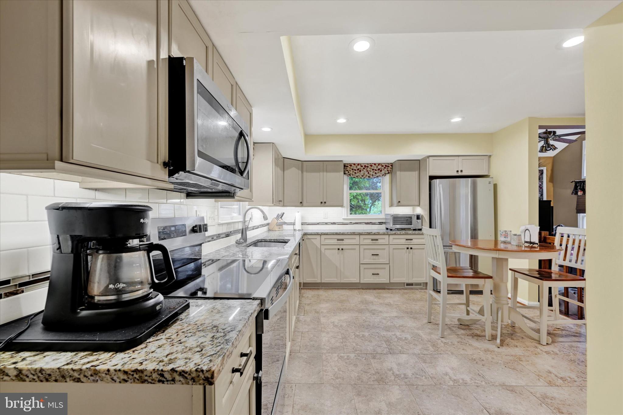 MAJORS CHOICE - Residential