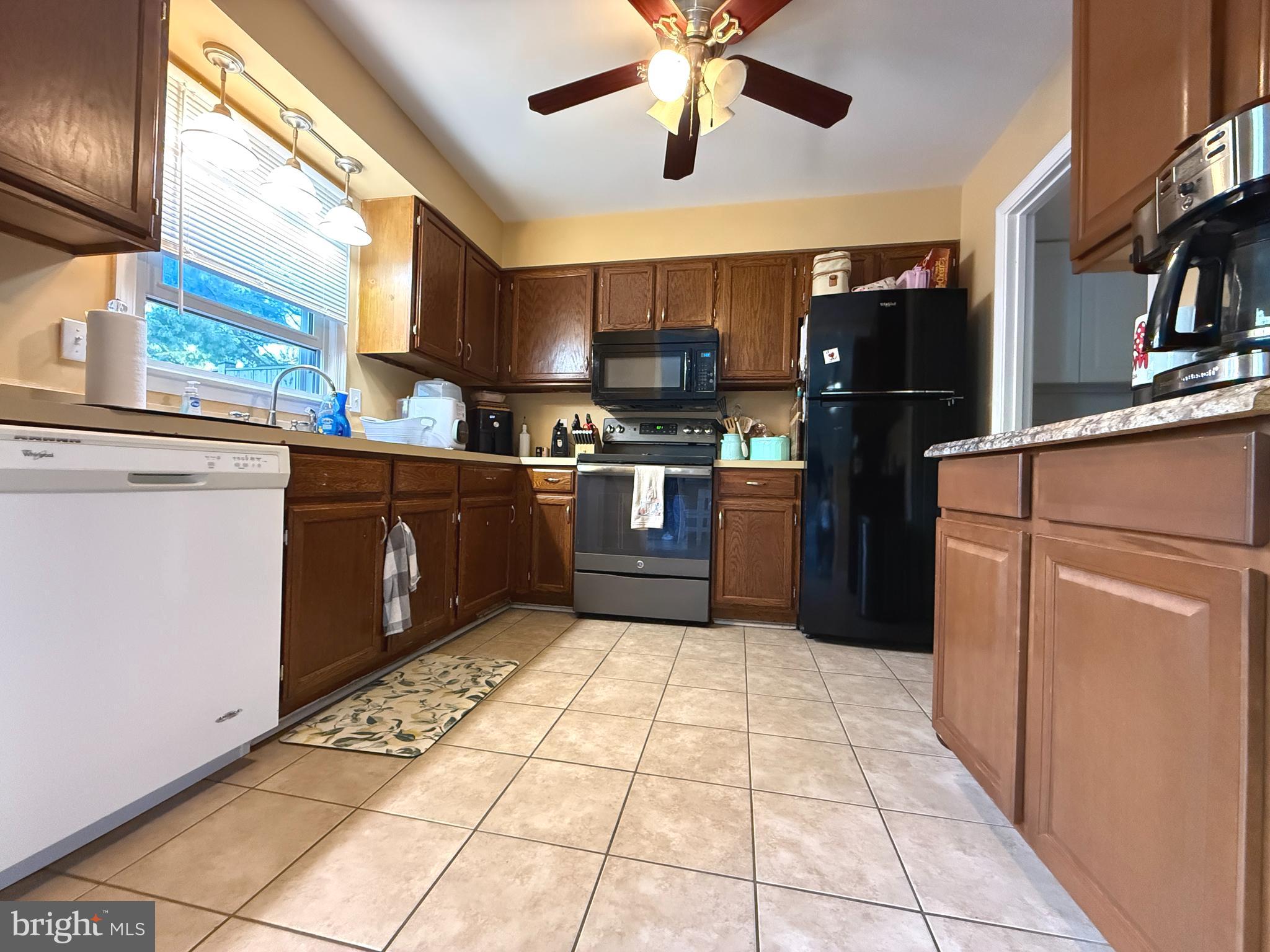 BEAR WALLOW KNOLLS - Residential