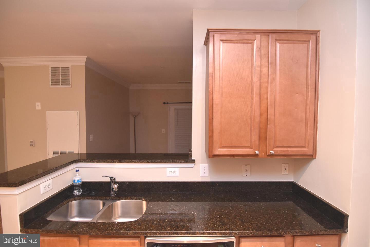 EXCHANGE AT VAN DORN - Residential Lease