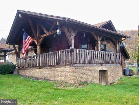 Homes For Sale - 496 Pinetop Road<br/> WOODLAND, PA 16881