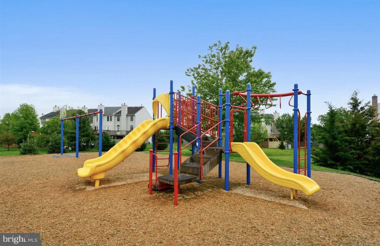 FOX CREEK - Residential