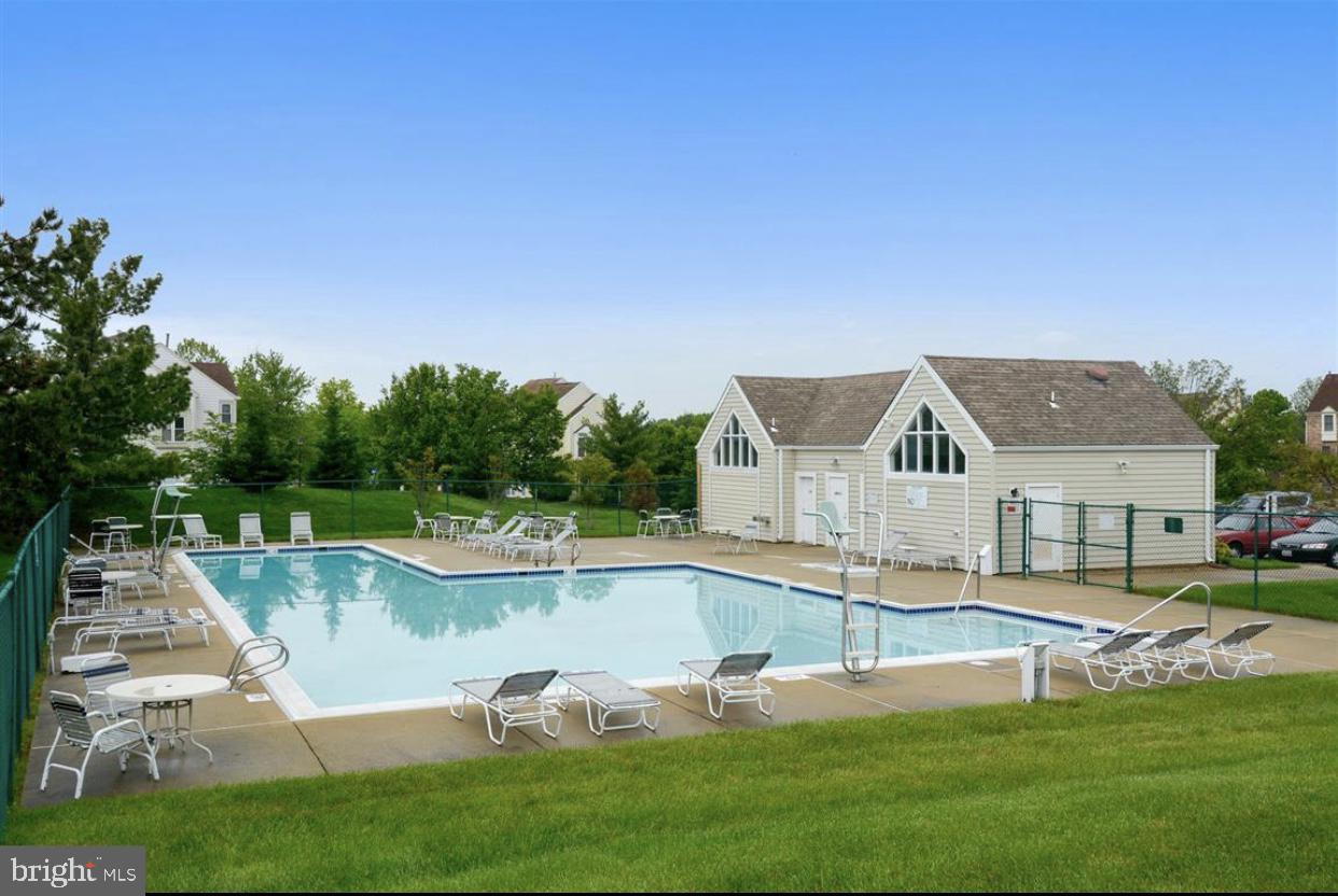 FOX CREEK - Residential