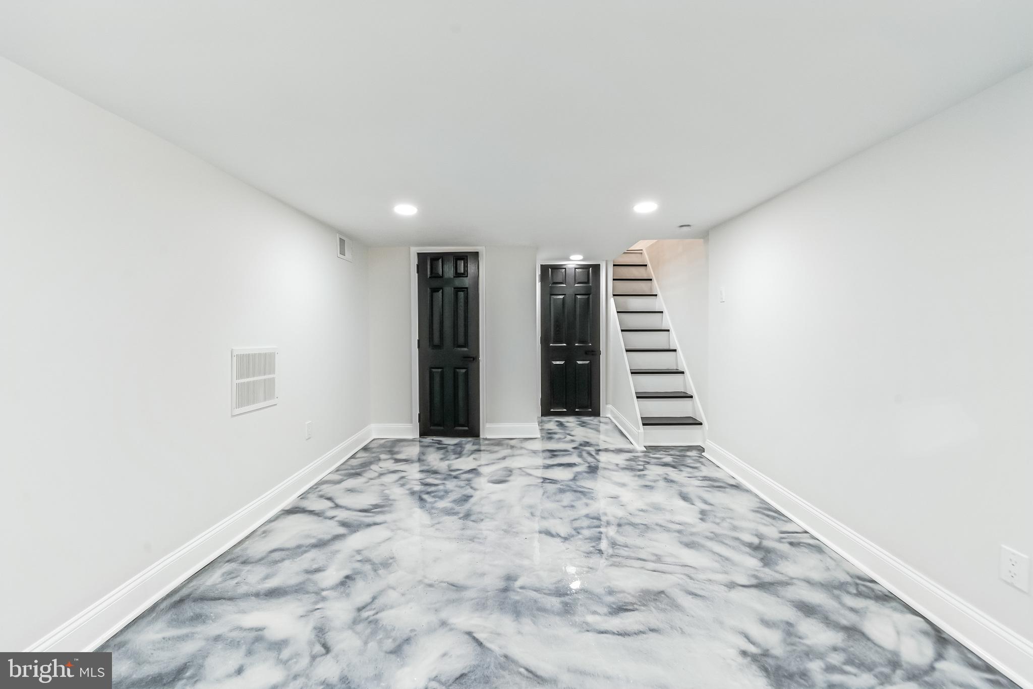 PASSYUNK SQUARE - Residential