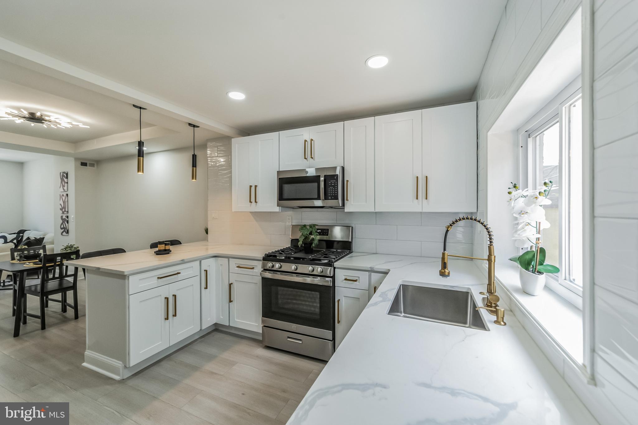 PASSYUNK SQUARE - Residential