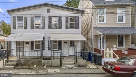 Townhouse For Rent - 11 S Plum Street<br/> Montgomery County, POTTSTOWN, PA 19464