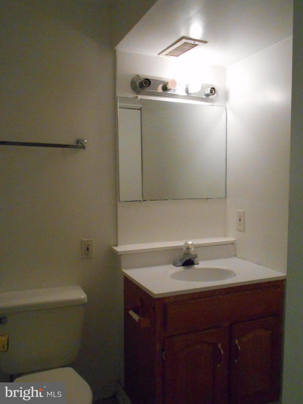 VILLAGE OF KINGS CONTRIVANCE - Residential Lease