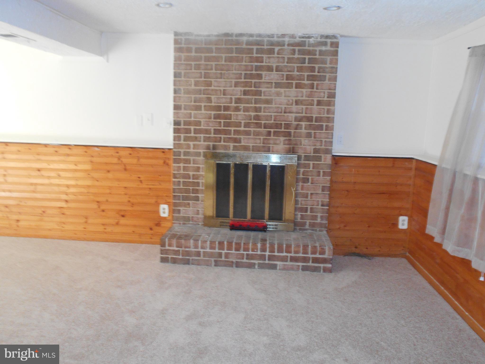 VILLAGE OF KINGS CONTRIVANCE - Residential Lease