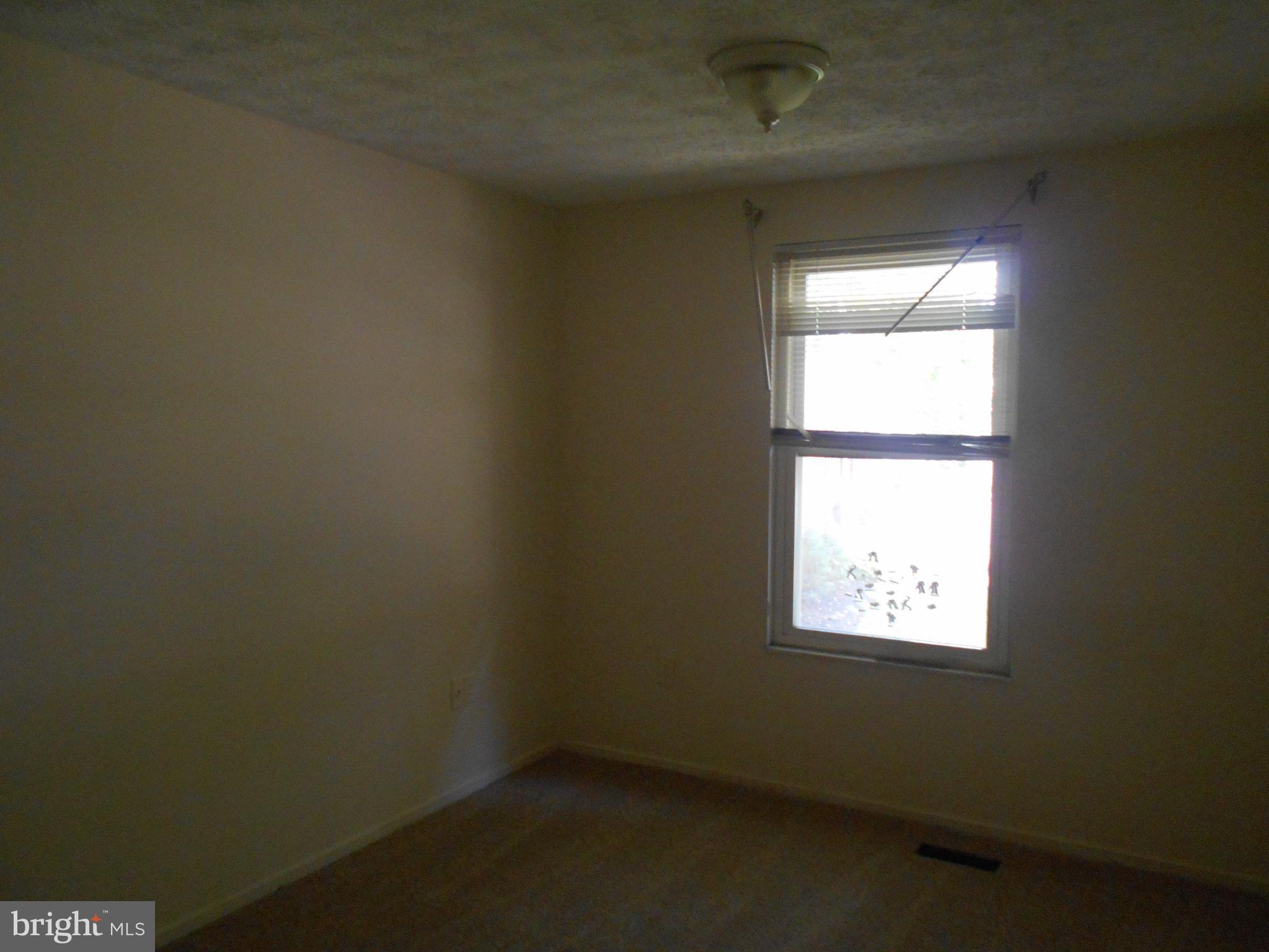 VILLAGE OF KINGS CONTRIVANCE - Residential Lease