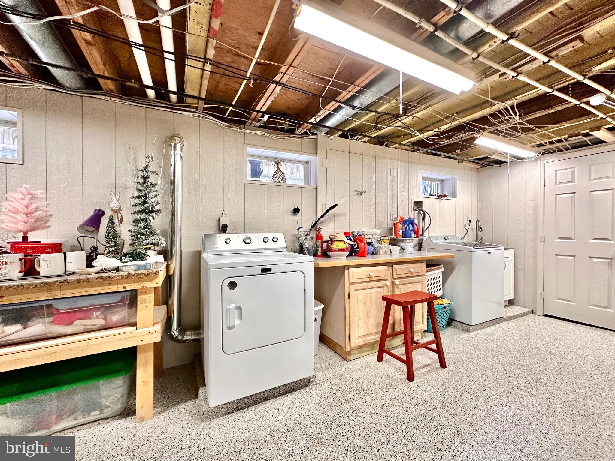 HOLLY FARM BEACH - Residential