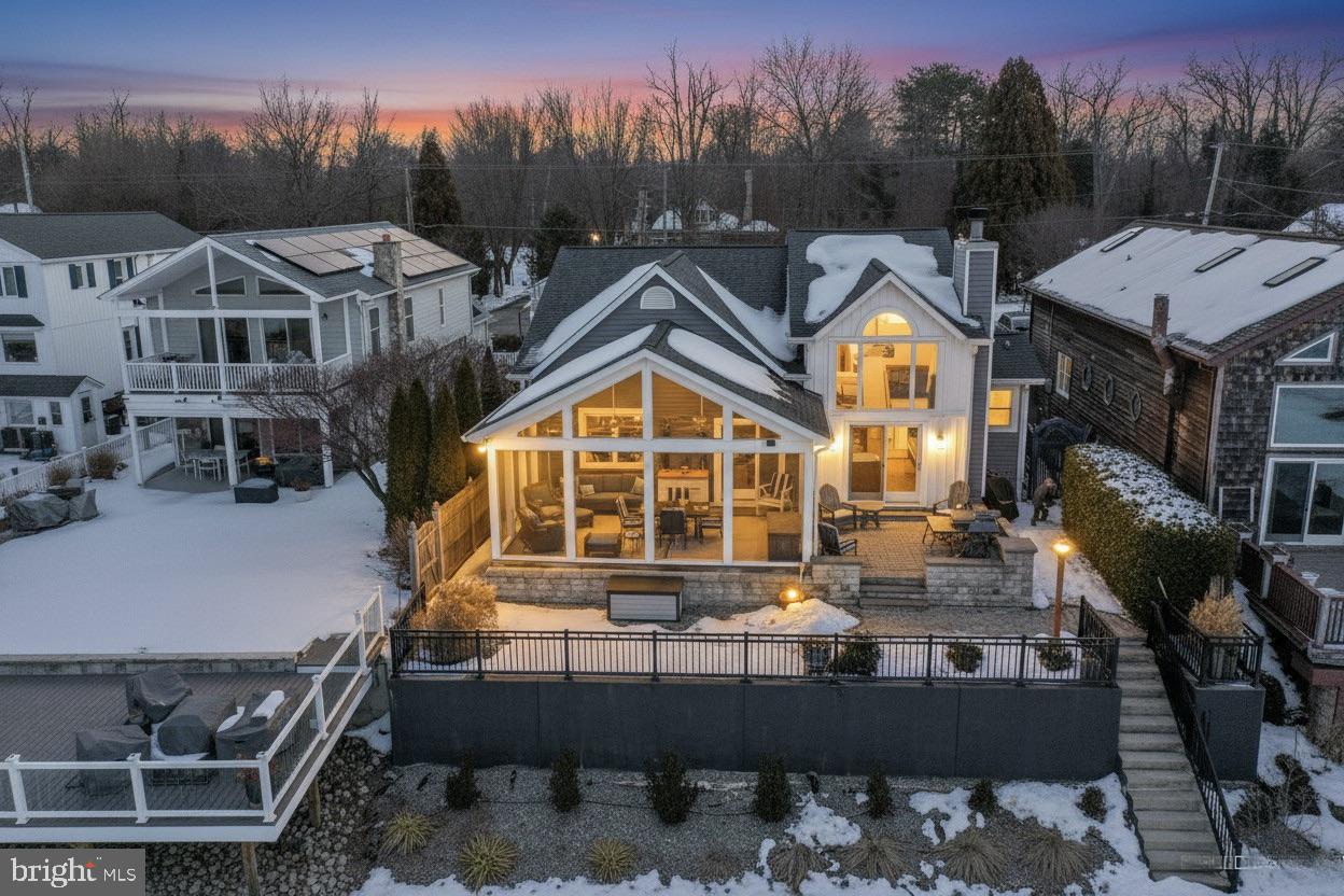 HOLLY FARM BEACH - Residential