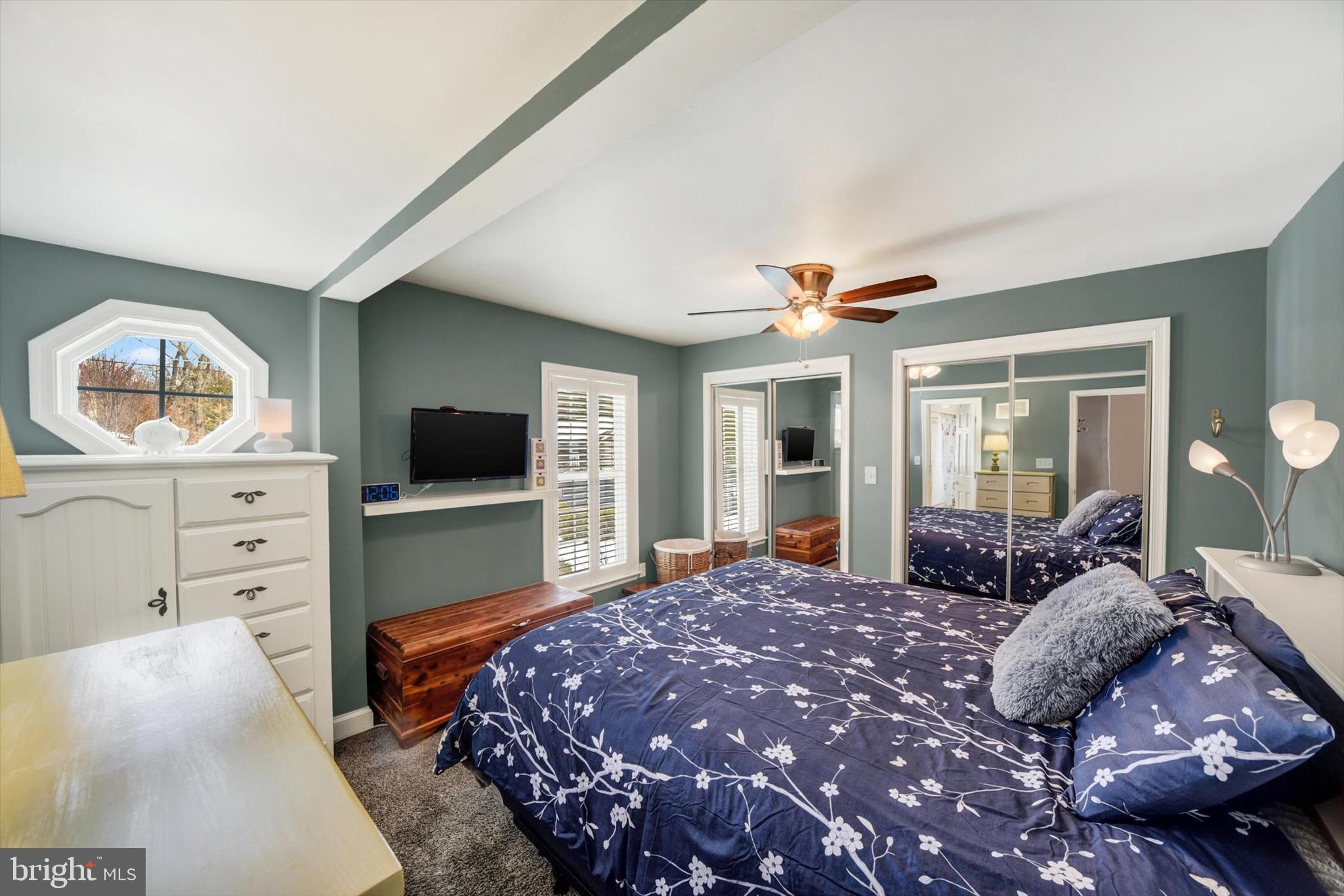 HOLLY FARM BEACH - Residential