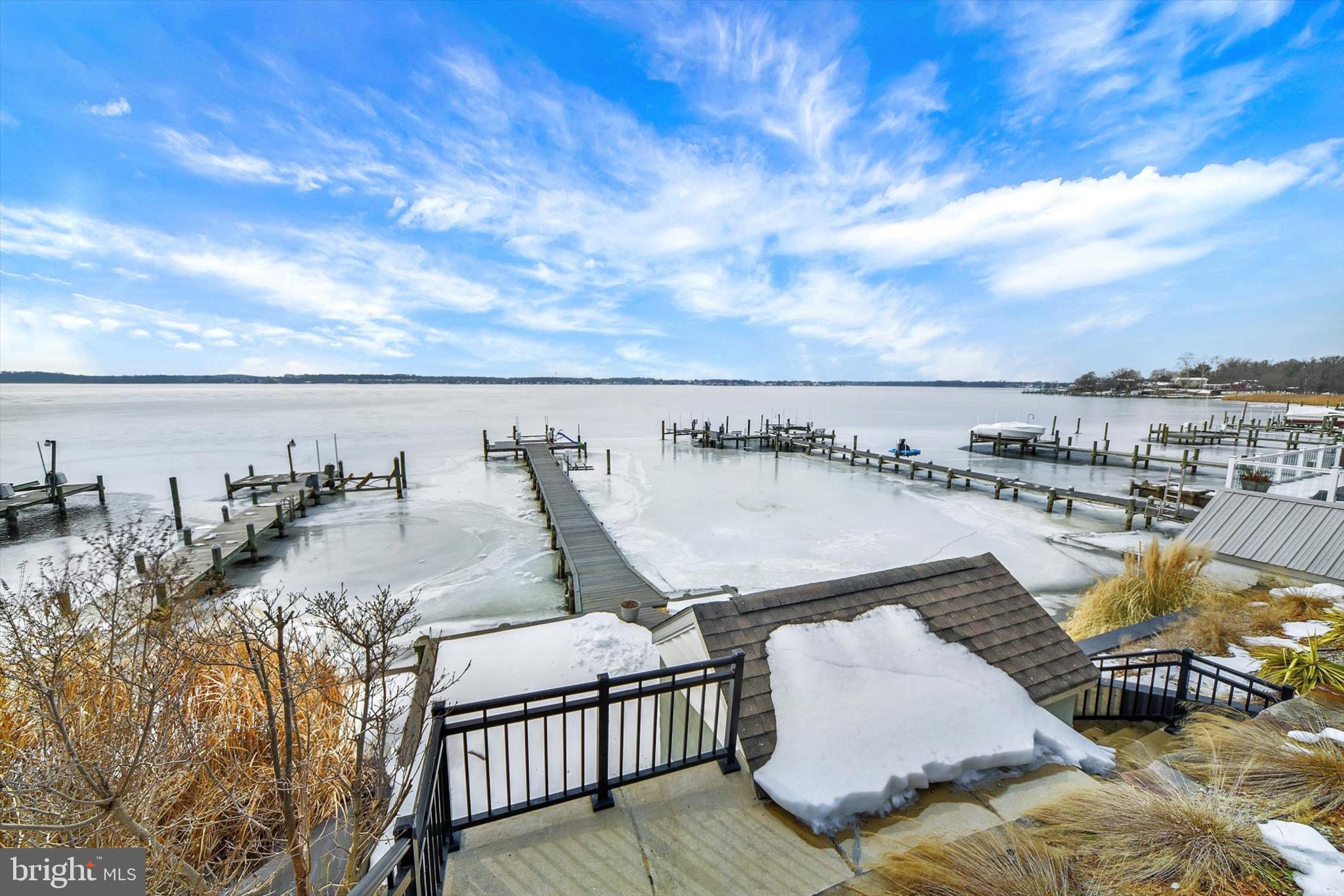 HOLLY FARM BEACH - Residential