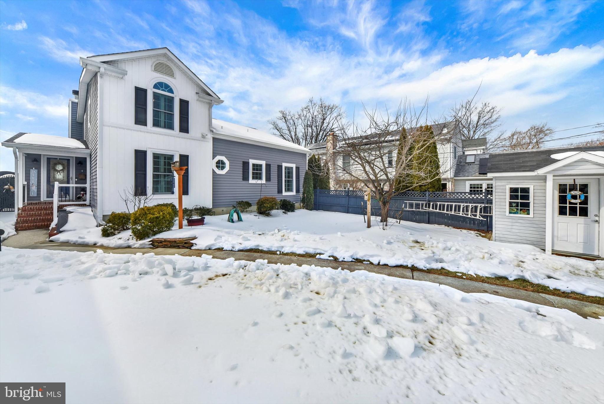 HOLLY FARM BEACH - Residential