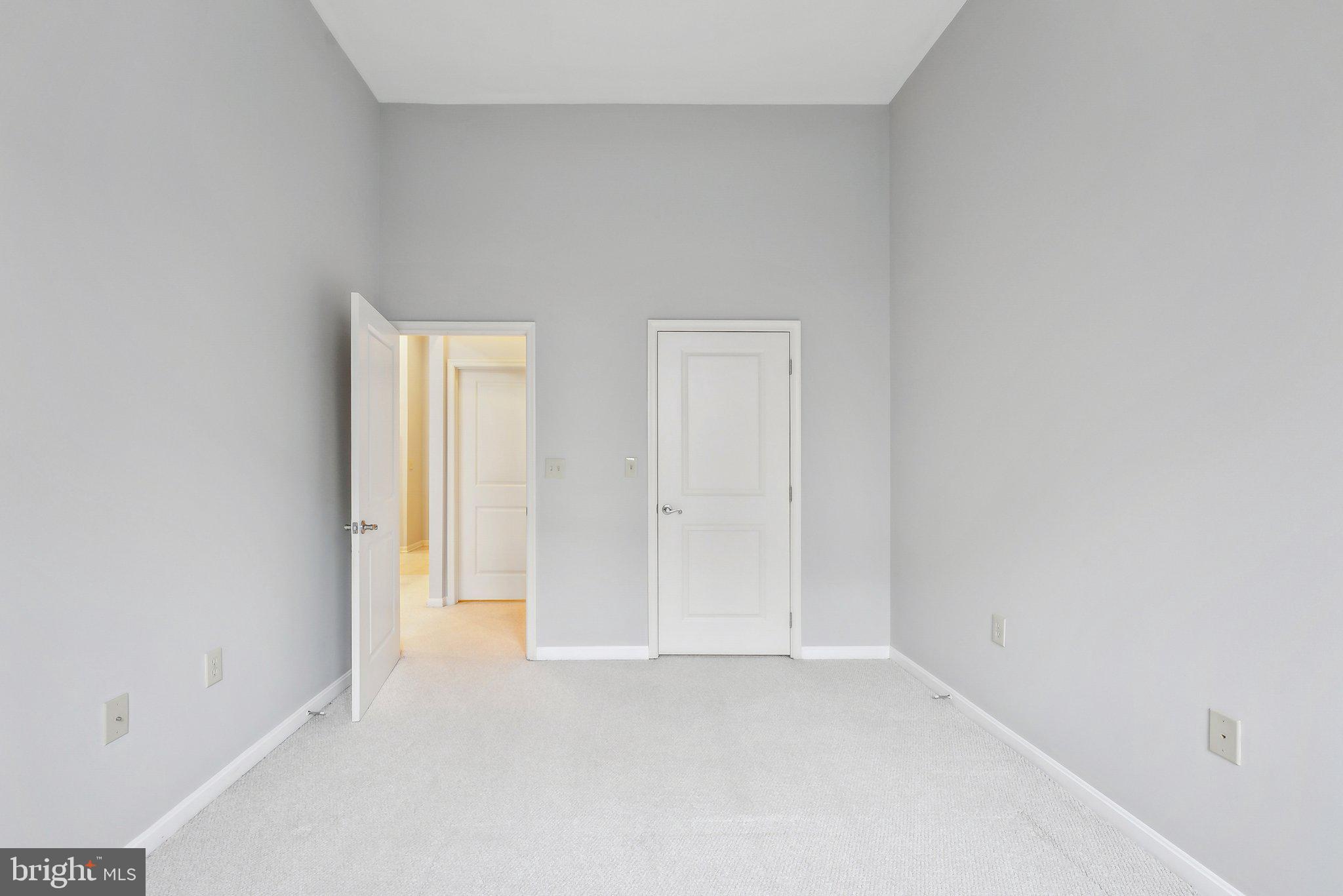 HALSTEAD AT THE METRO - Residential