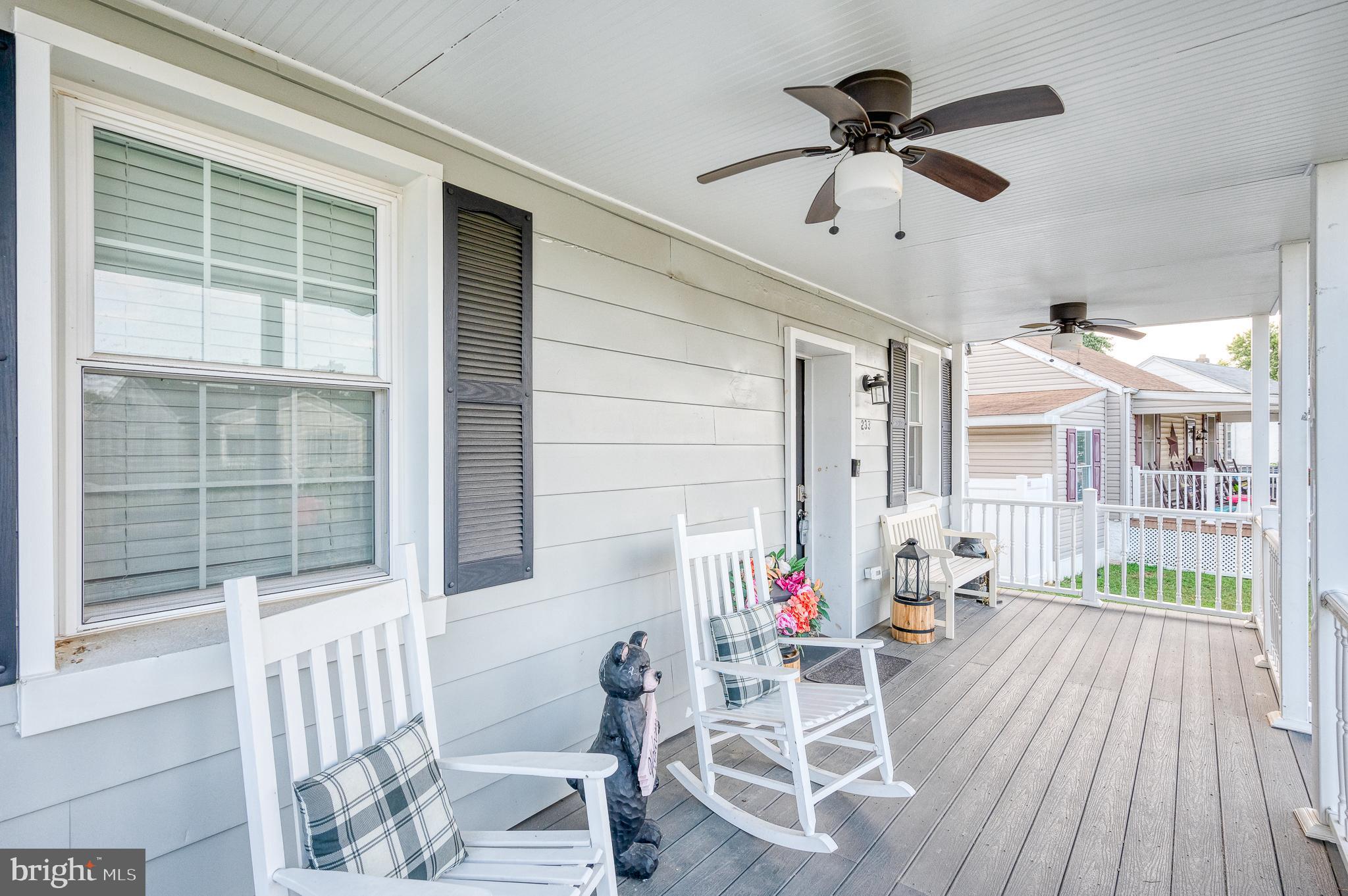 GRAY MANOR - Residential