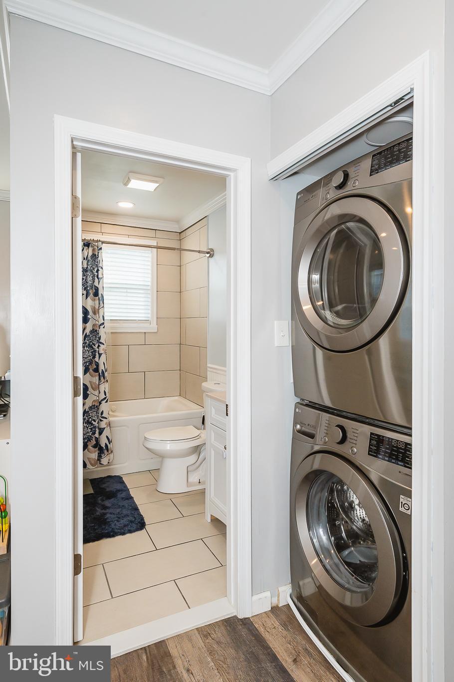 GRAY MANOR - Residential