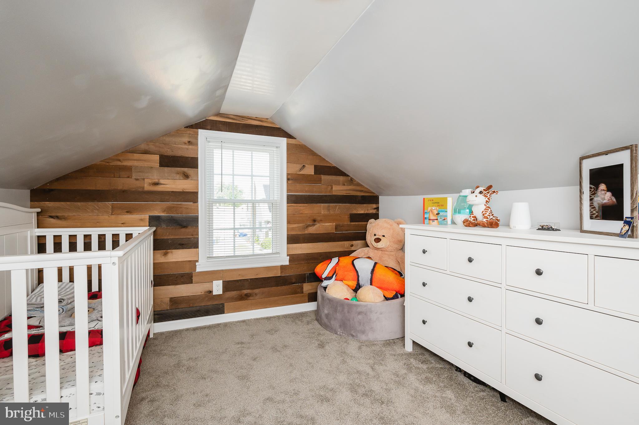 GRAY MANOR - Residential