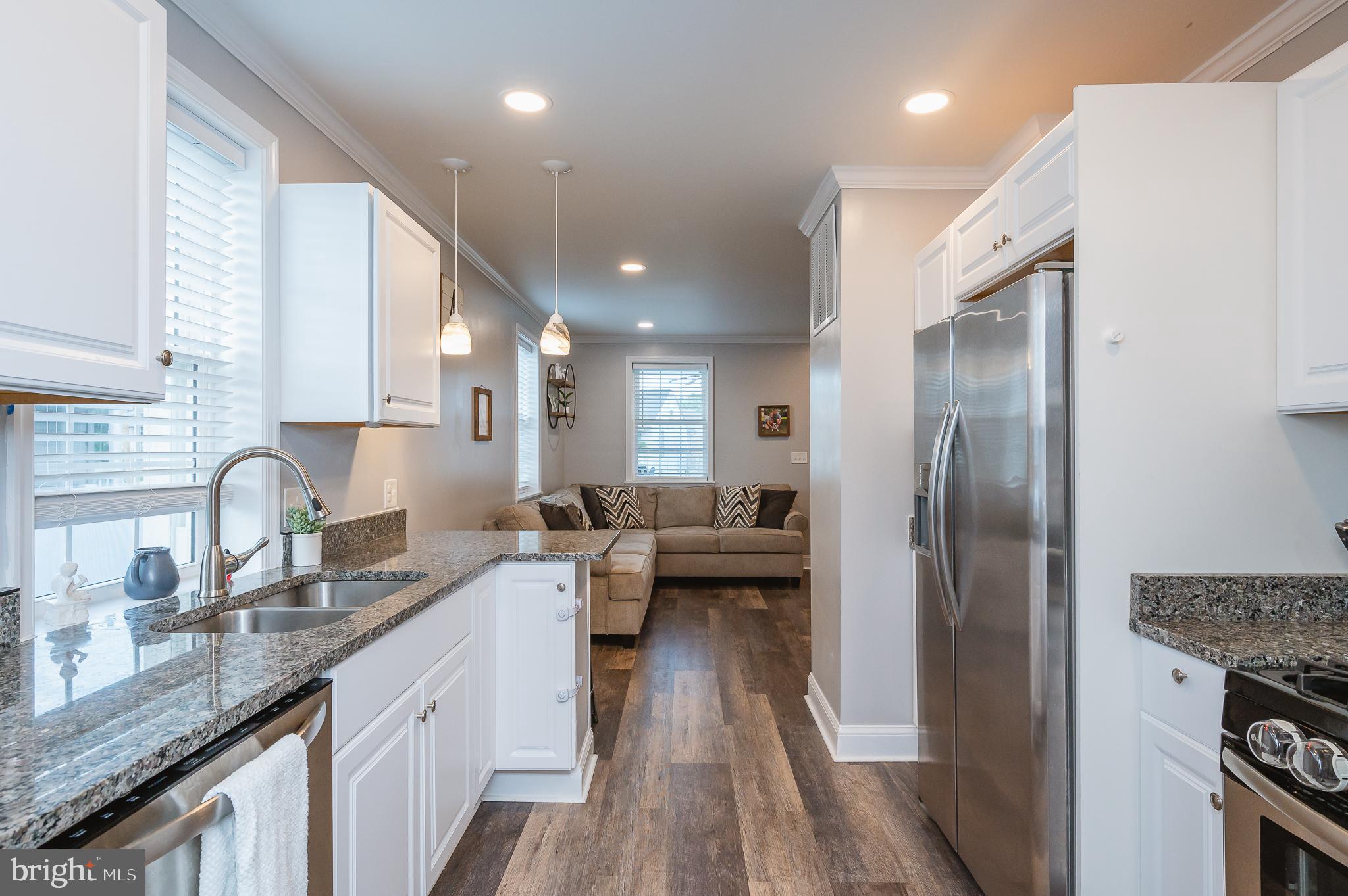 GRAY MANOR - Residential