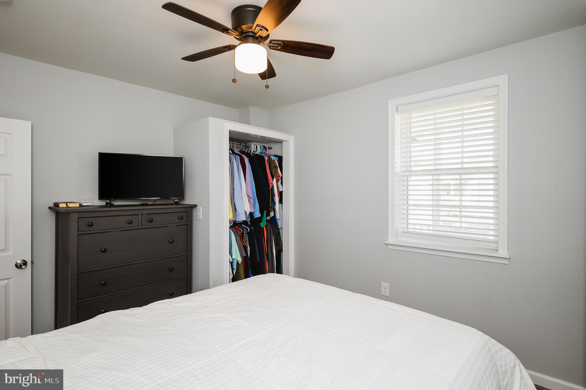 GRAY MANOR - Residential