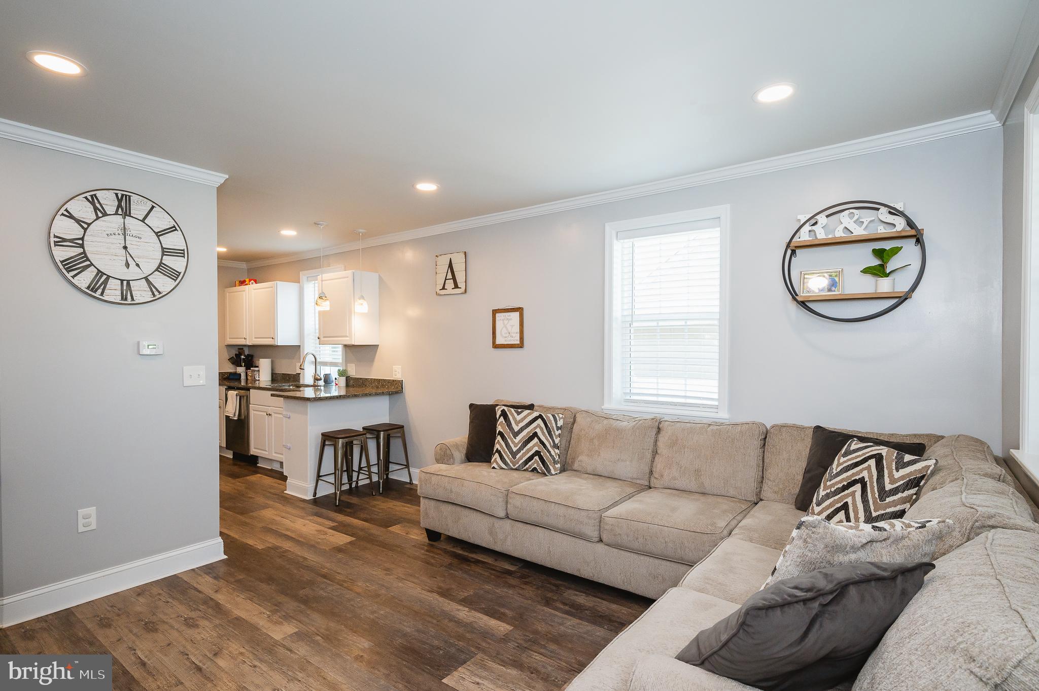 GRAY MANOR - Residential