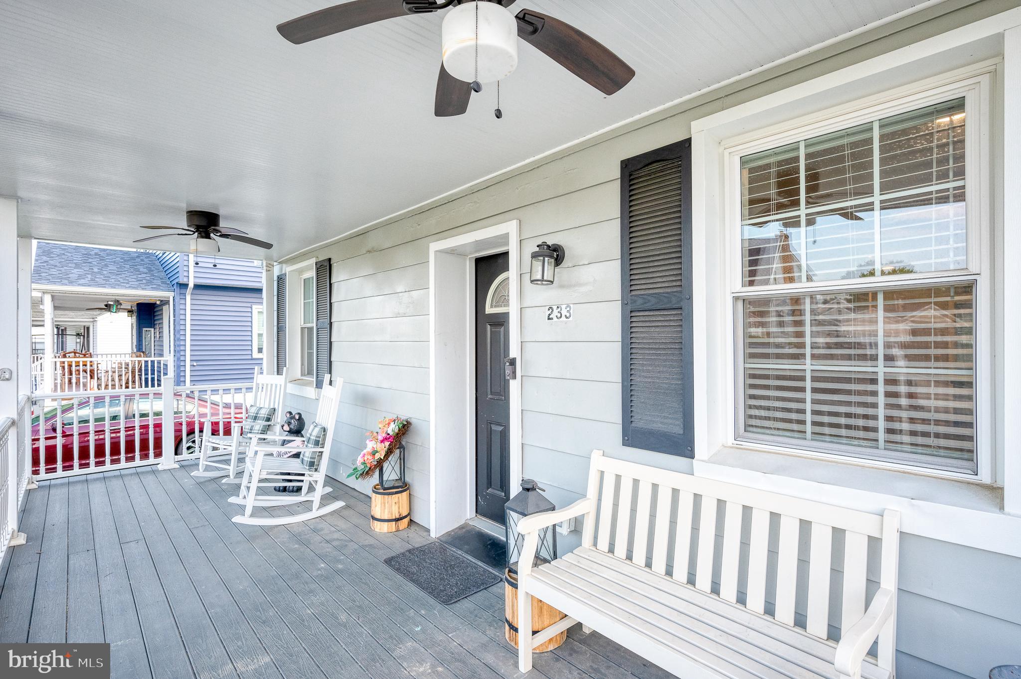 GRAY MANOR - Residential