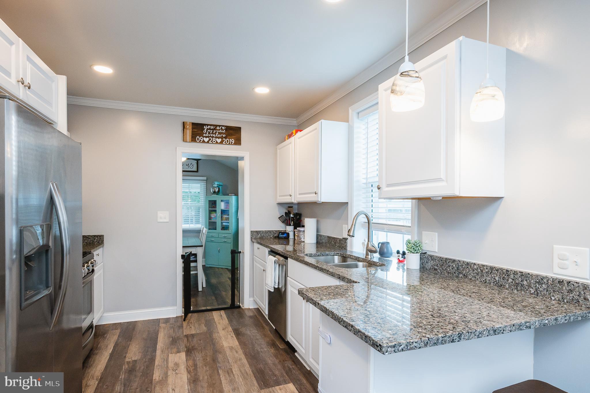 GRAY MANOR - Residential