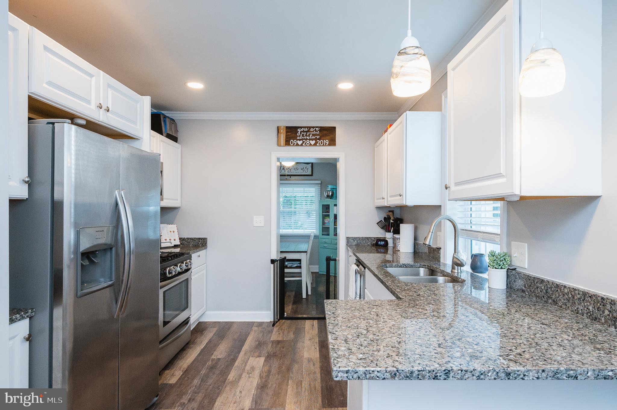 GRAY MANOR - Residential