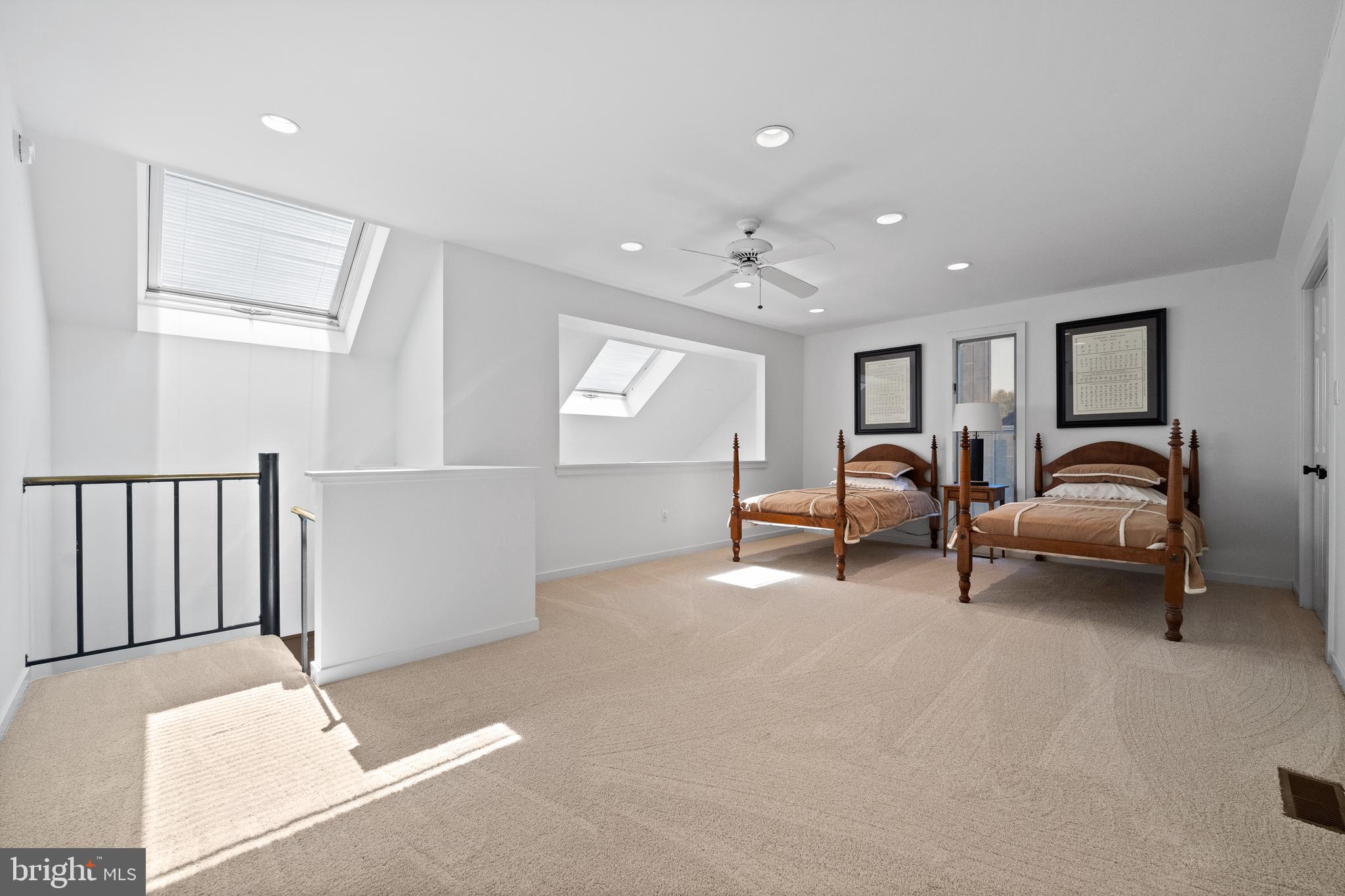 SOUTHRIDGE - Residential