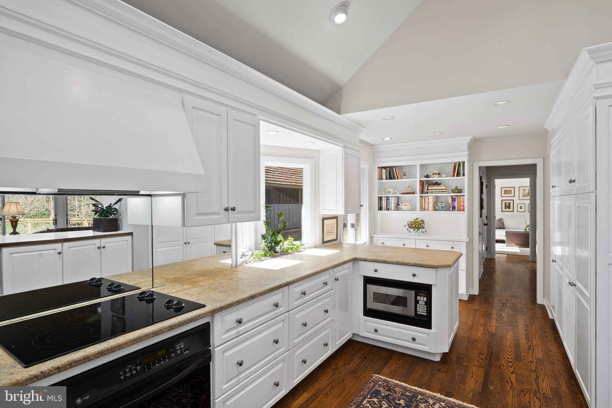 SOUTHRIDGE - Residential