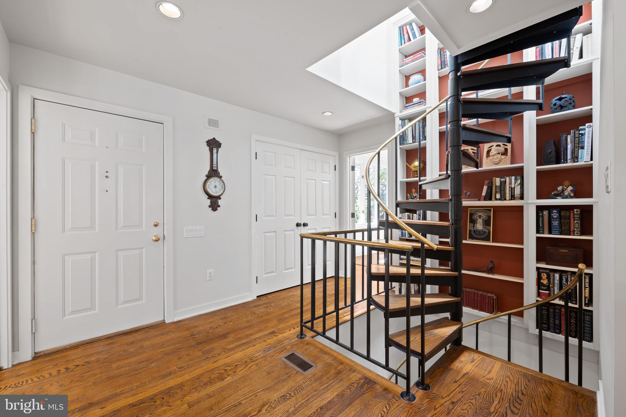 SOUTHRIDGE - Residential