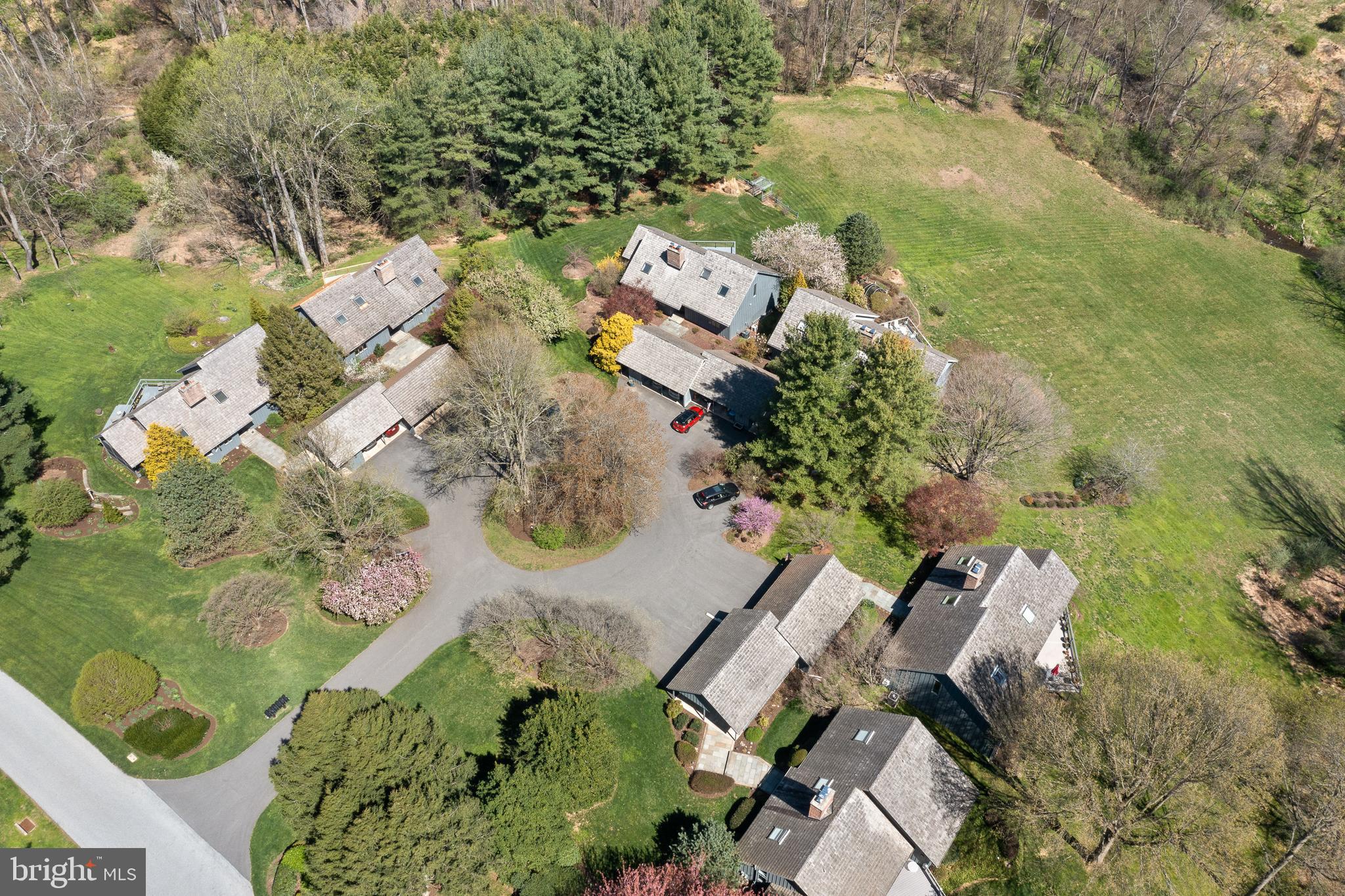 SOUTHRIDGE - Residential