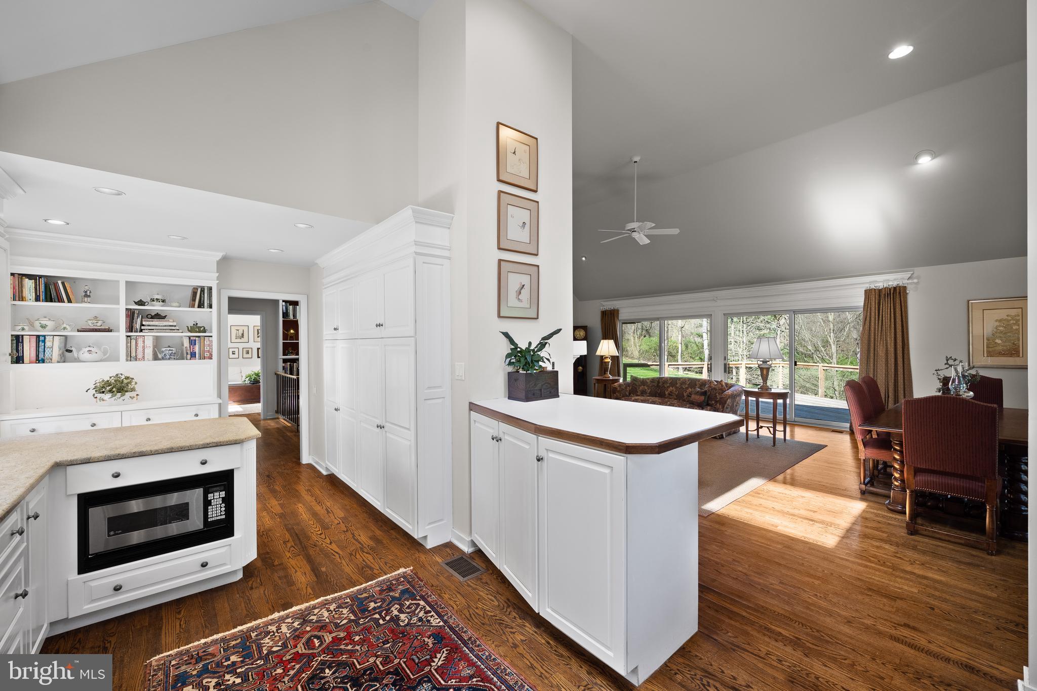 SOUTHRIDGE - Residential