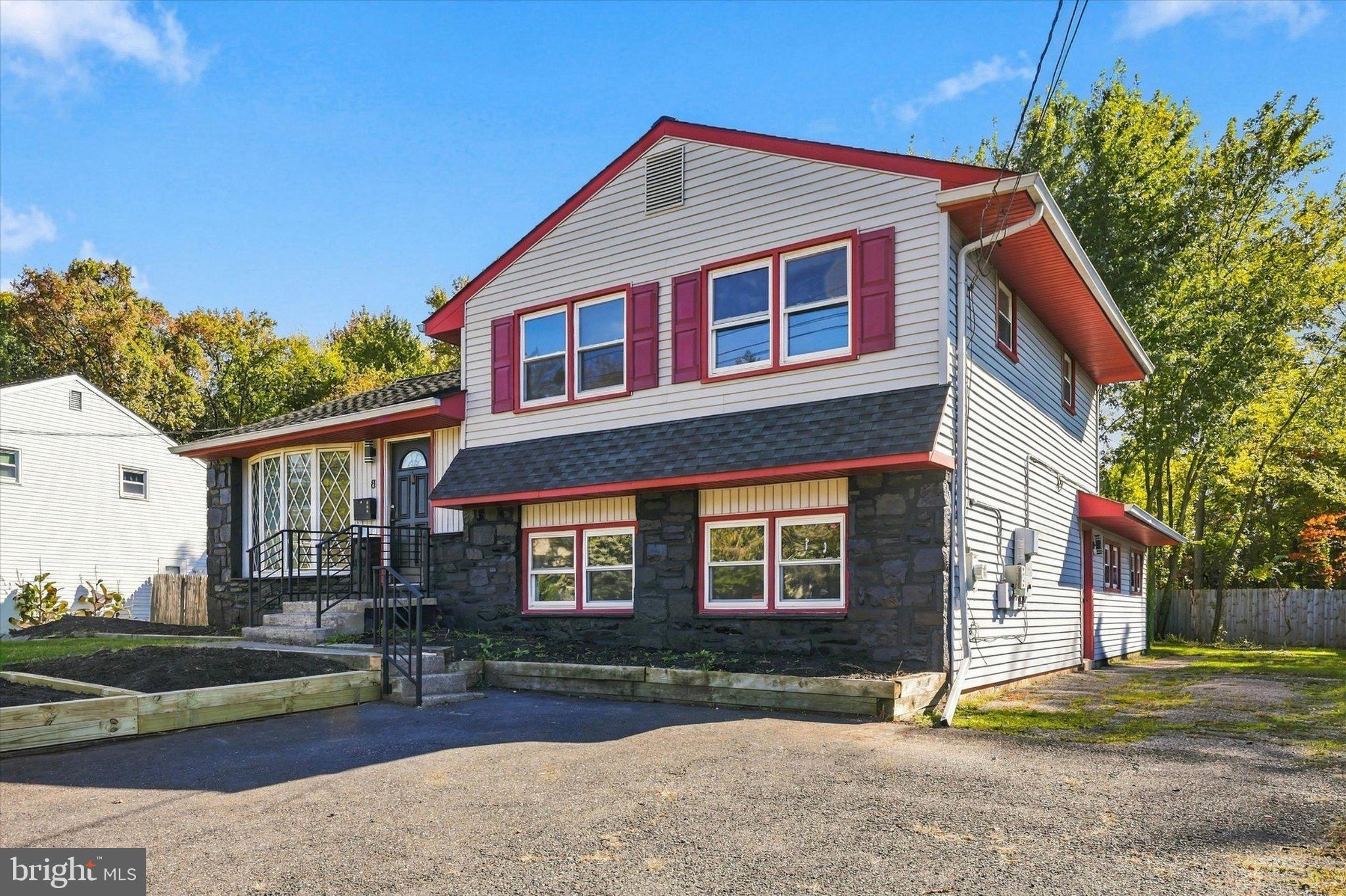 8 GREAT OAK ROAD