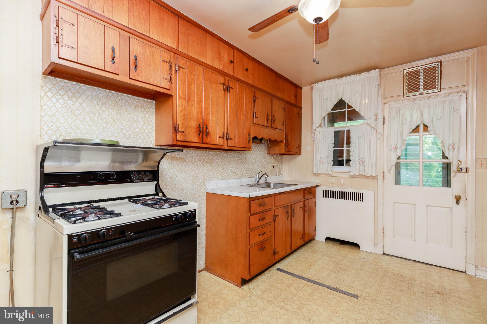 GWYNN OAK UPLANDS - Residential