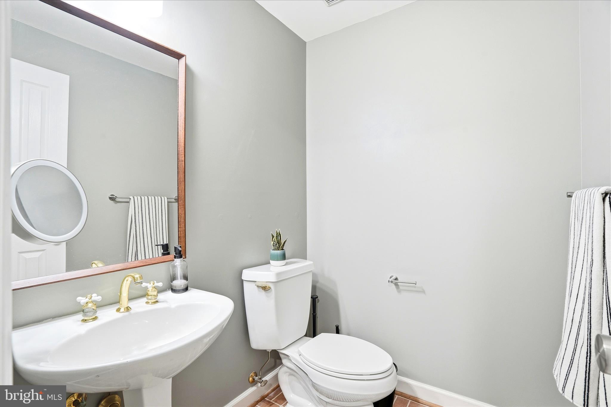 WORMANS MILL - Residential