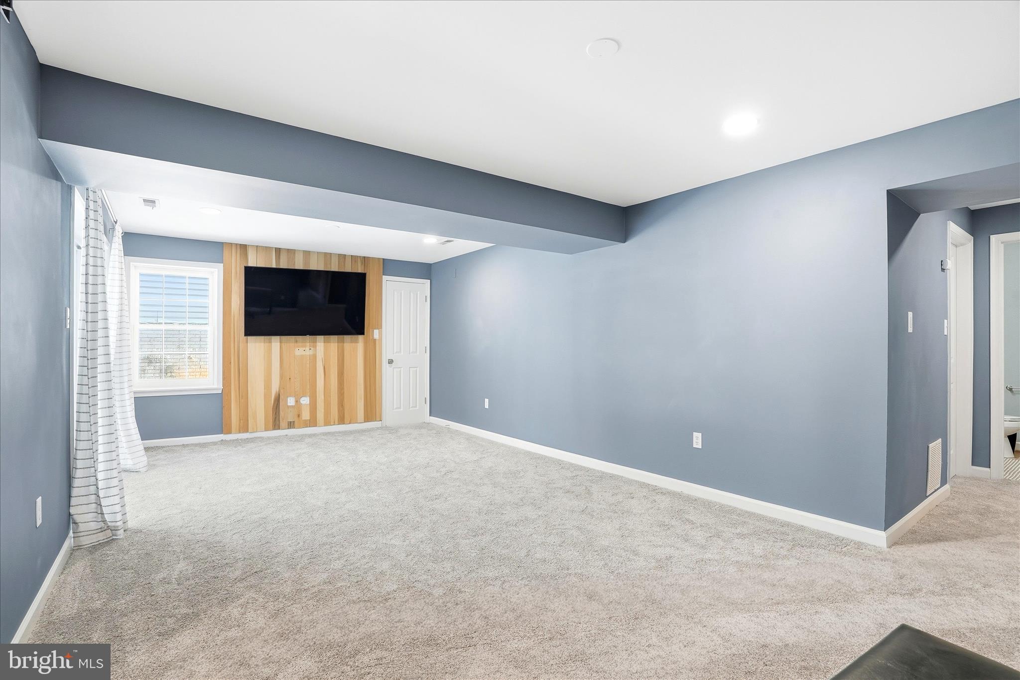 WORMANS MILL - Residential