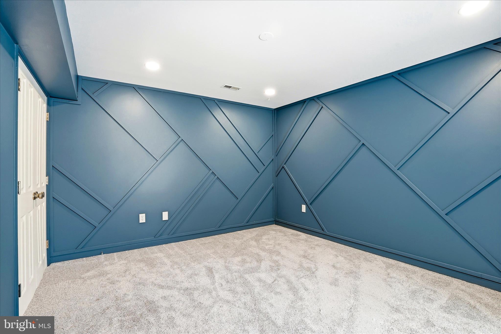 WORMANS MILL - Residential