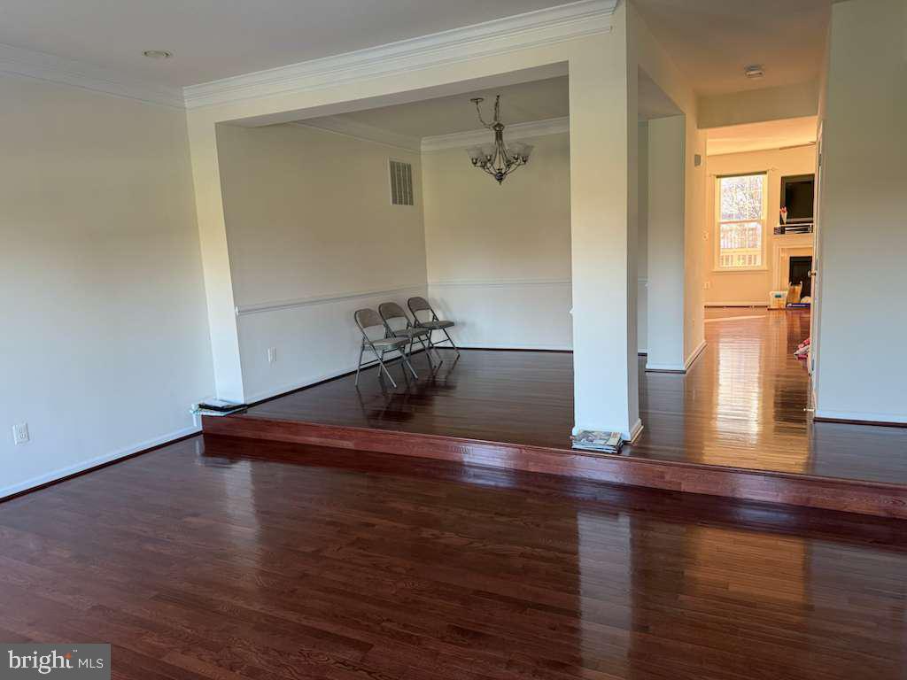 SOUTH RIDING - Residential Lease