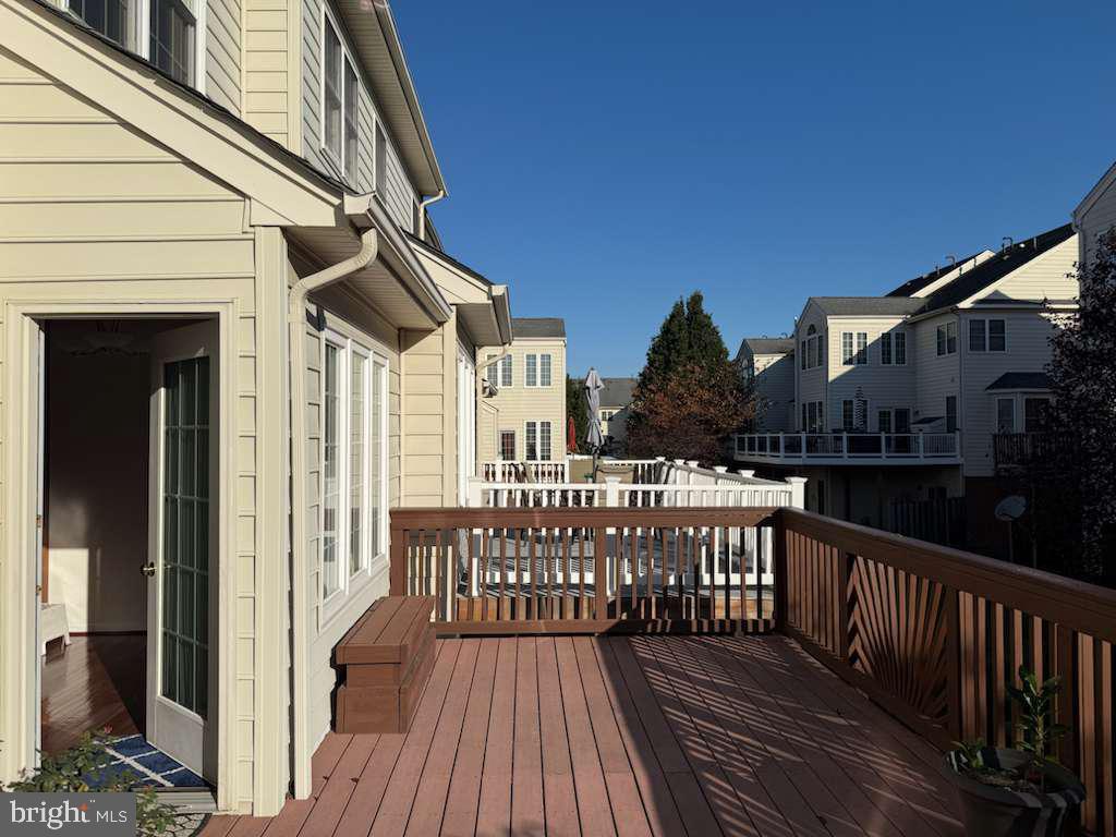 SOUTH RIDING - Residential Lease