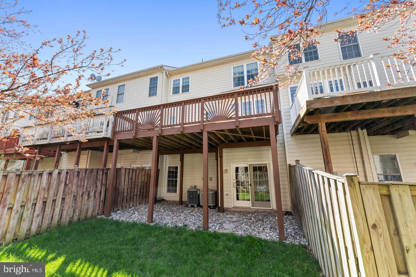 SOUTH RIDING - Residential Lease