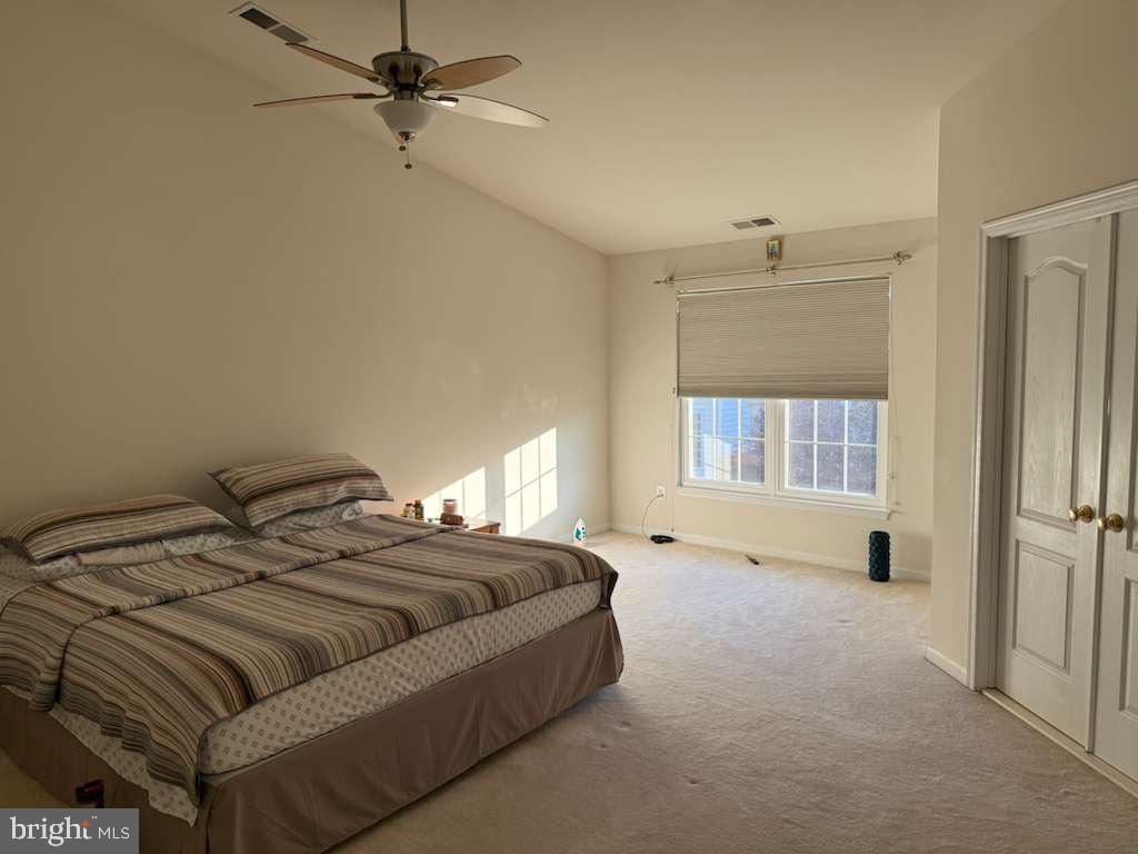 SOUTH RIDING - Residential Lease