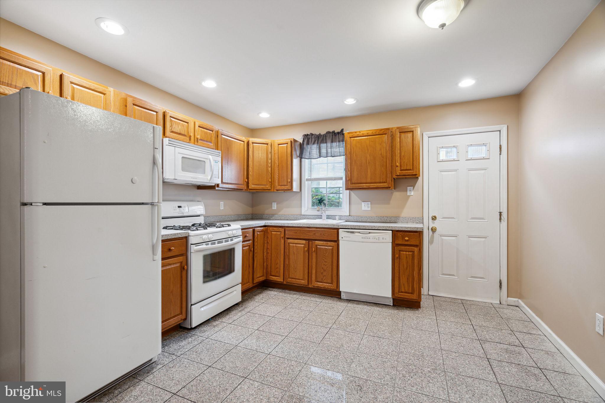 PENNSPORT - Residential Lease