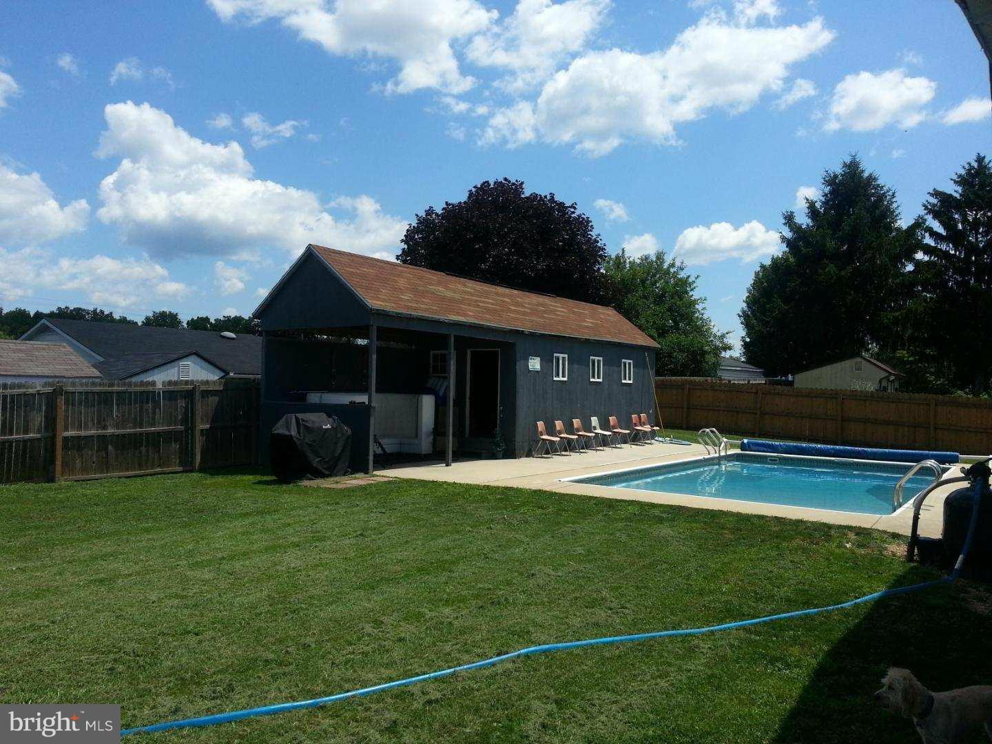 PIKEVIEW ACRES WEST - Residential