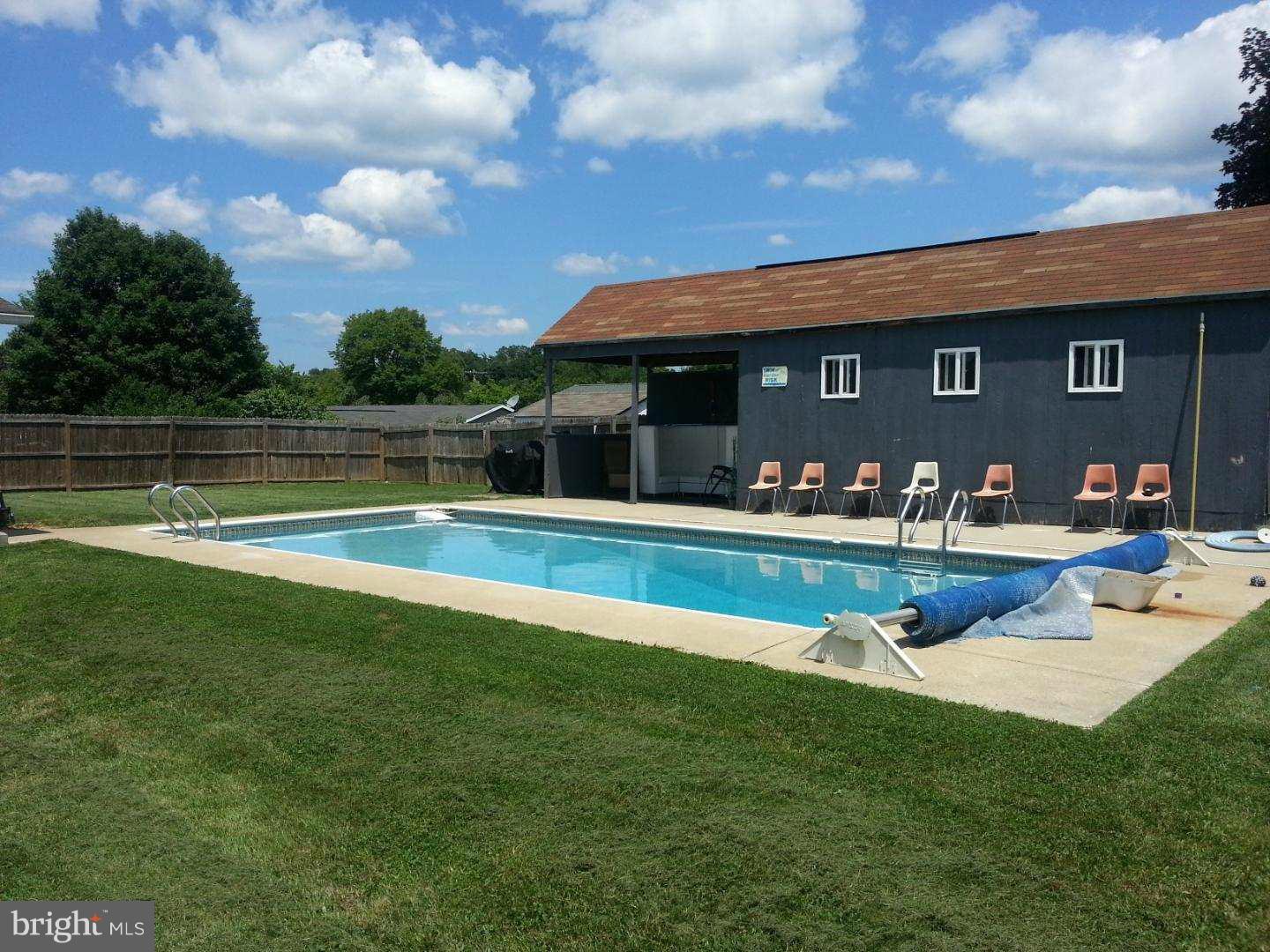 PIKEVIEW ACRES WEST - Residential