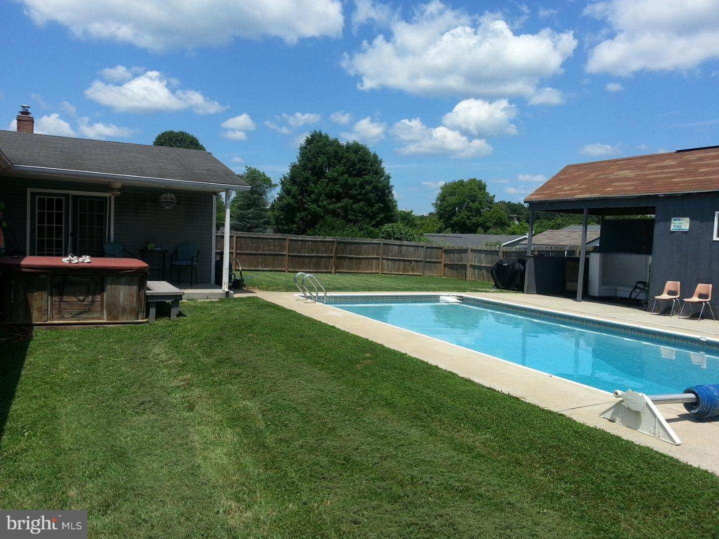 PIKEVIEW ACRES WEST - Residential