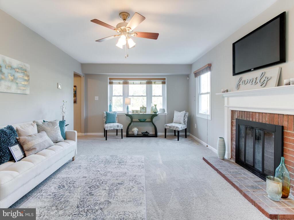 POINTER RIDGE - Residential