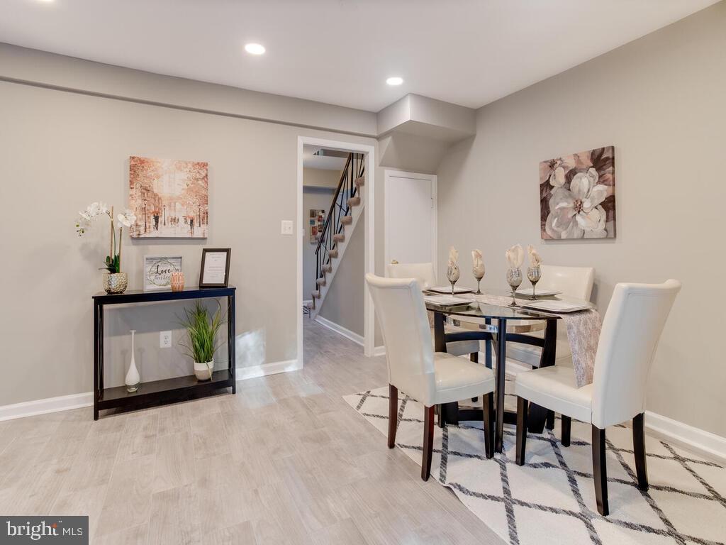 POINTER RIDGE - Residential