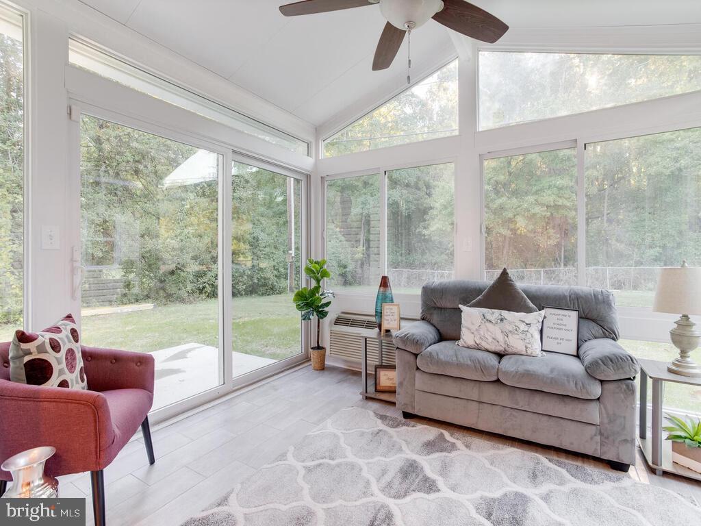 POINTER RIDGE - Residential