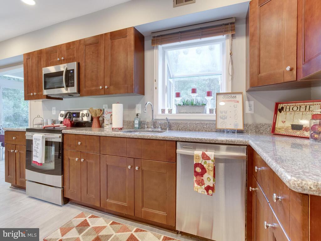 POINTER RIDGE - Residential